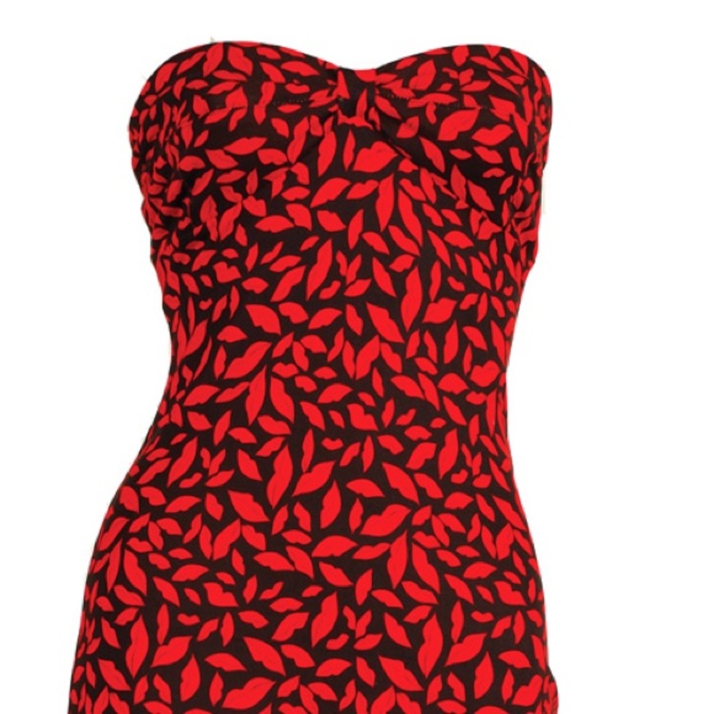 dvf strapless lip pattern dress